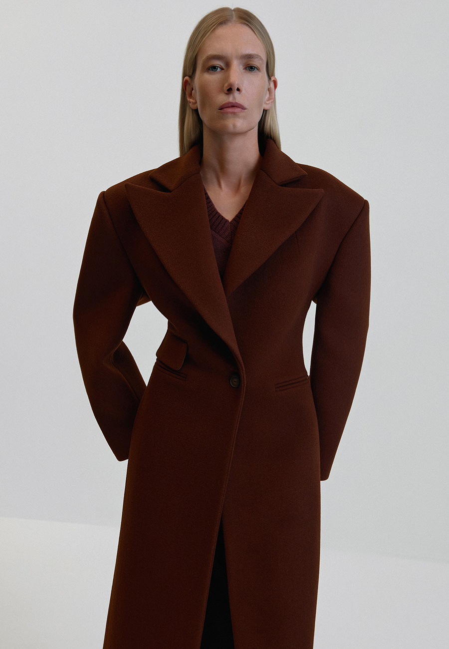 Darcy fitted wool and cashmere coat in rust / 2