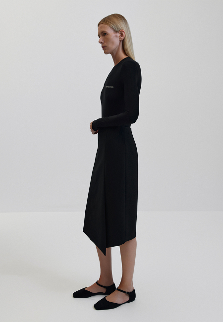 Tulip midi slit skirt in black / 2