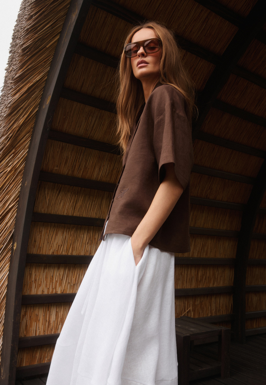 Shirt sleeve linen shirt in brown / 5