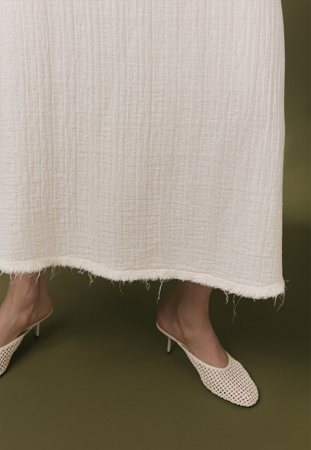 Edith textured cotton dress in white / 5