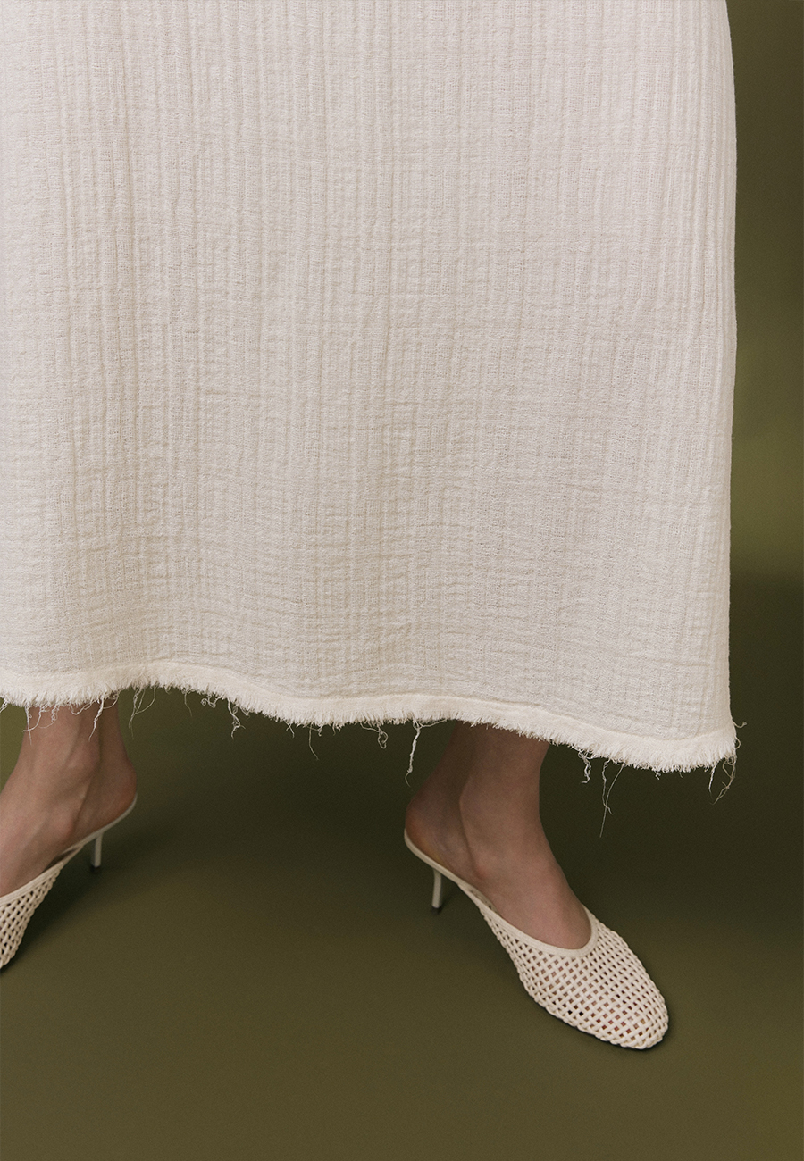 Edith textured cotton dress in white / 5