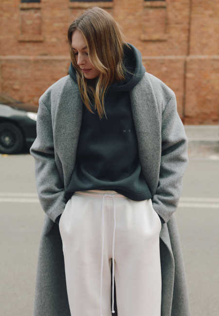 Vienna alpaca maxi wool coat in grey / 7