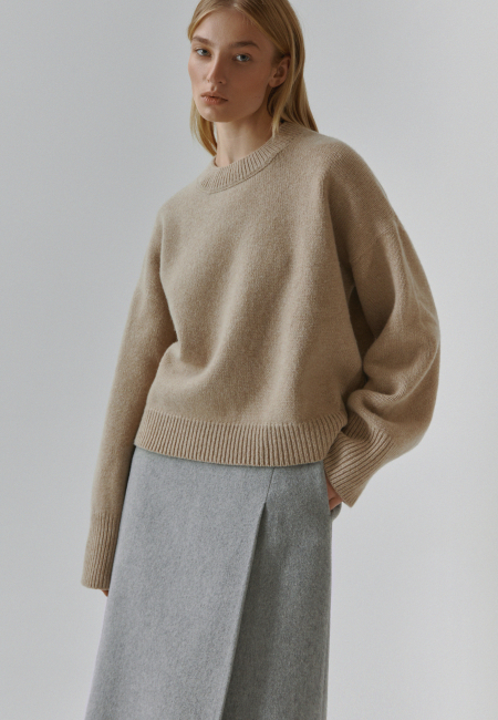 Wool sweater in beige / 3
